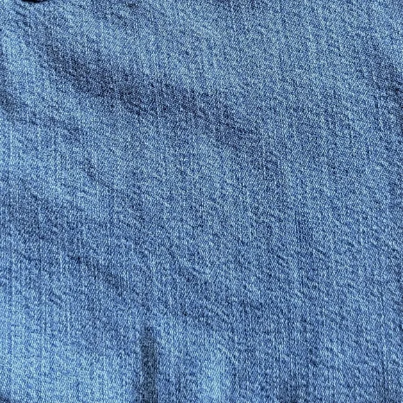 ✨️HP✨️ Levi's Rumi Cotton Denim Shirt - NWT - Picture 10 of 13